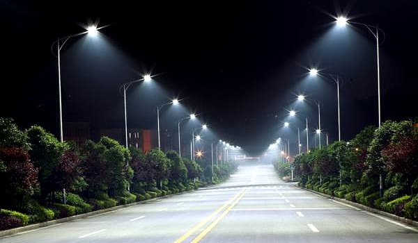 3.700 νέα φωτιστικά σώματα LED στο Δήμο Λάρισας BANNER