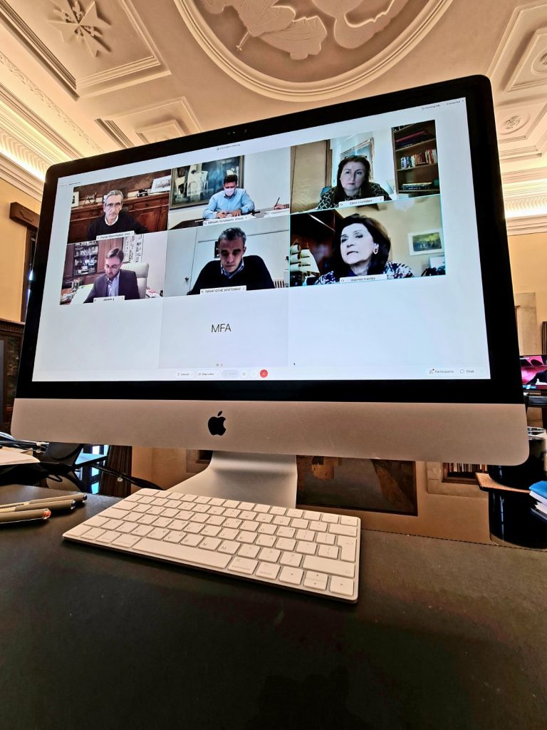 0 02 0a 300f5dd0db3ba17e80a7fe2c4018e0f777e5882dd6d278990dc8cc957c4623af 1c6da25d378d19