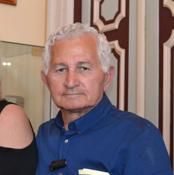 b289f859 b430 464d bfcf db1812fac2ec