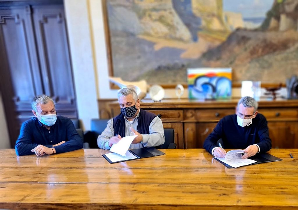 0 02 0a 9e9b6b2d683657f0ac4af5184412caa6e482c4984070d7e35e41be6f57e24ed3 1c6da40e7f52a6