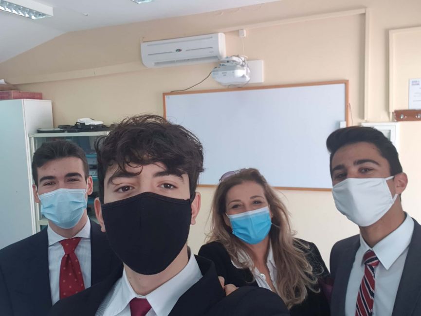 a3c8c2b7 5f8f 40a4 83f0 b44ef1d86cd9