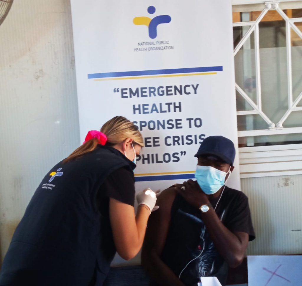 Εμβολιασμοί αιτούντων άσυλο στα νησιά και την ενδοχώρα