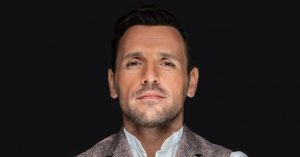 nikos vertis 172114609 696x364 1