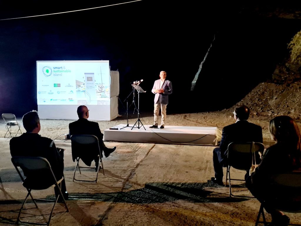 0 02 05 1216a85cb5e42665db48e7a57728e58e0eeb9524d4cd559ad722d5f11a46b86b 1c6da74e2d4e2c