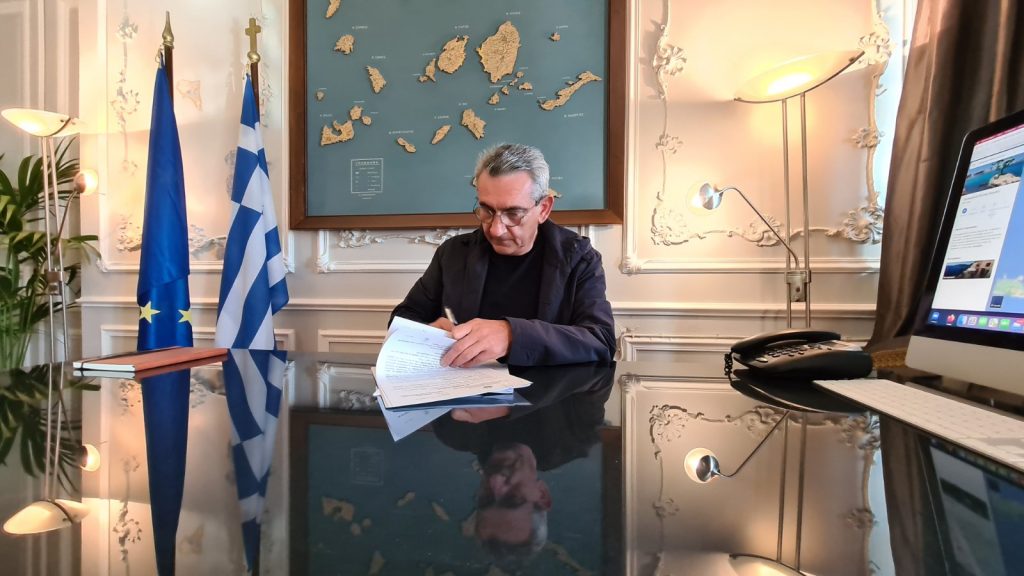 0 02 05 8d51b3d0ff43eece1f2e6320230a36ccfd8082642d111c63cec641d946c71c41 1c6da7a93e8cf9