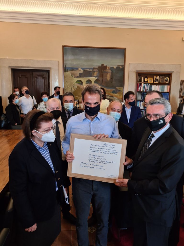 0 02 05 eca09d9d727f4c19e392f9b1bd14ae24ba8423450809e4a6156835569133d9a7 6af03710