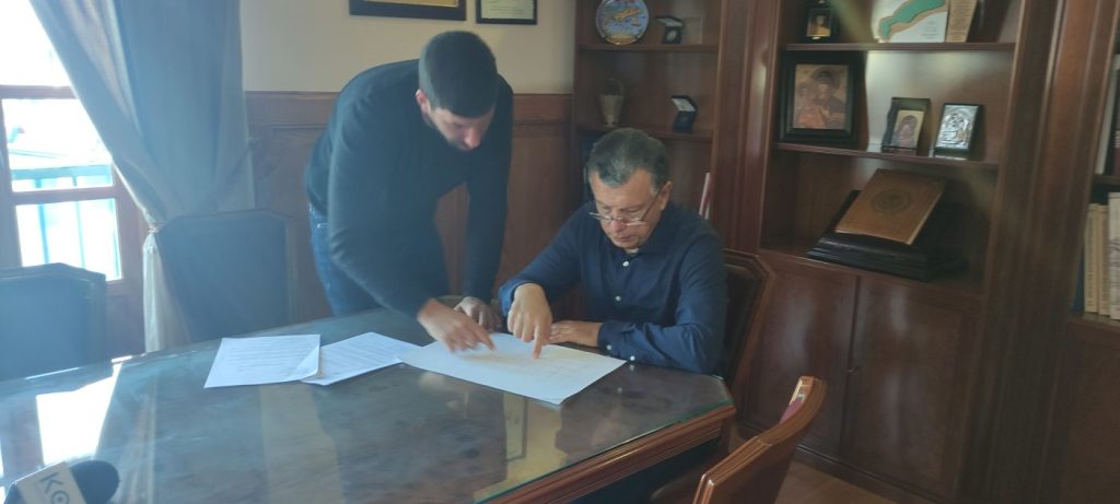 Μπουμπουλίνας όμβρια Δήμαρχος Ζαχαρός υπογραφή σύμβασης