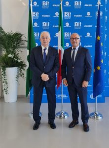 Με τον Προξενο της Ελλάδας στο Μιλάνο Νικόλαο Σάκκαρη