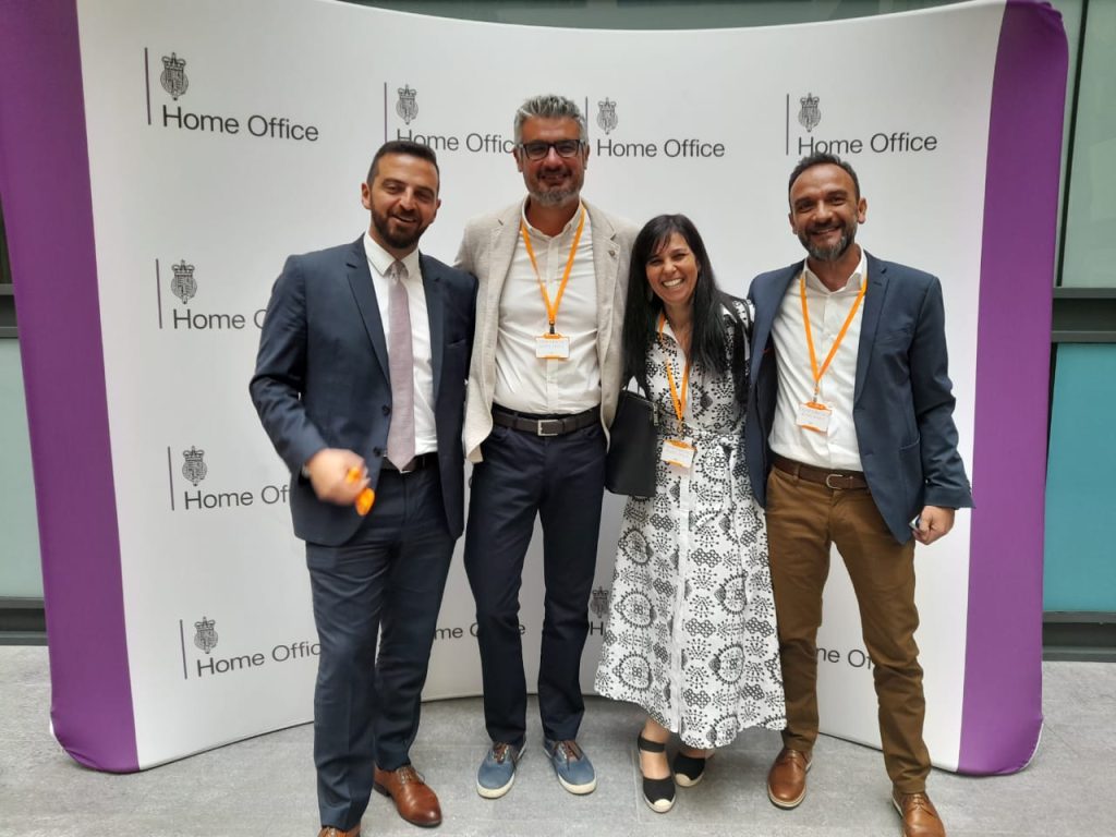 20220360 ΥΜΑ Λονδίνο 1