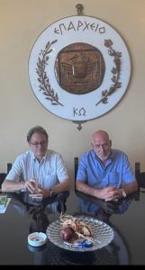 φωτο με δημαρχο Νισυρου