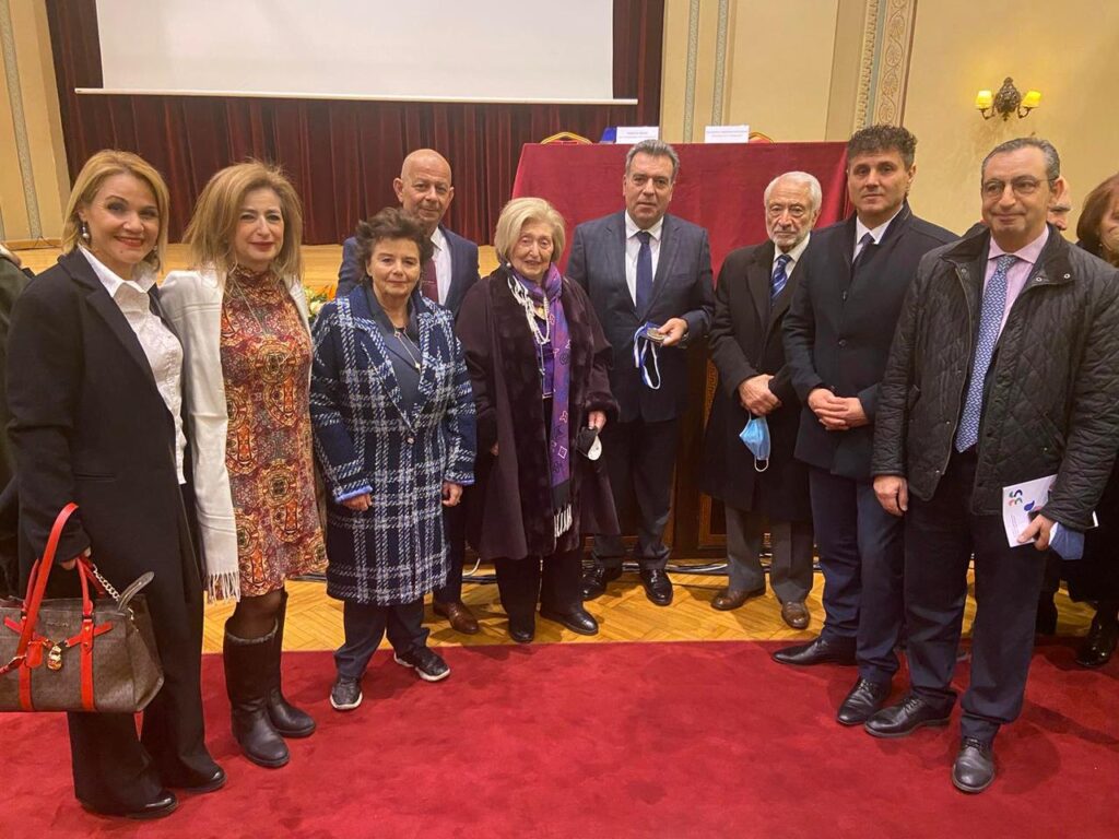 42b4b350 d897 4700 bd94 6b2c8f064e22