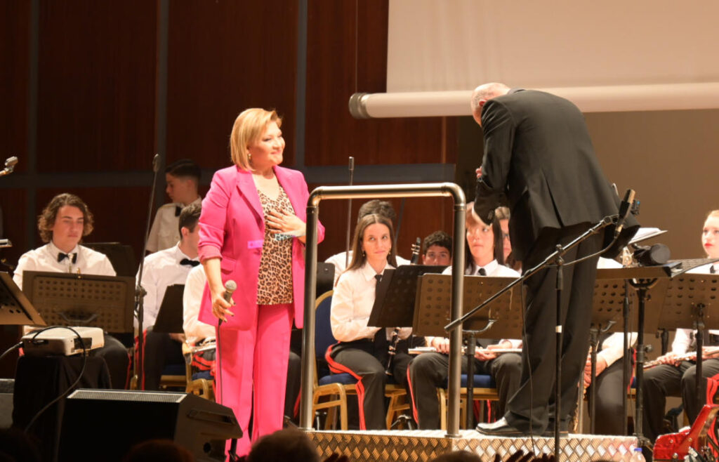 main 173457b5989ec3cfd4d18712fa0b7186