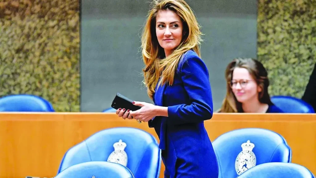 e82dc8b7 31cb 45d5 9f48 feef54517683 1