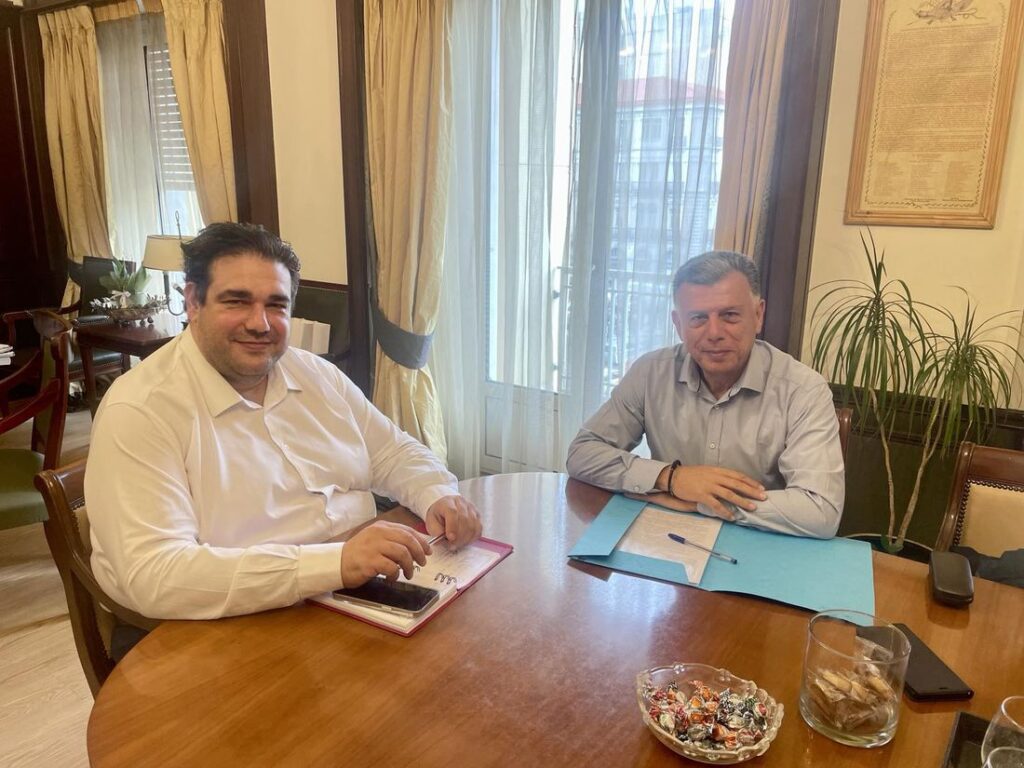 16b21792 92aa 4425 a73e 8311d64b33a4