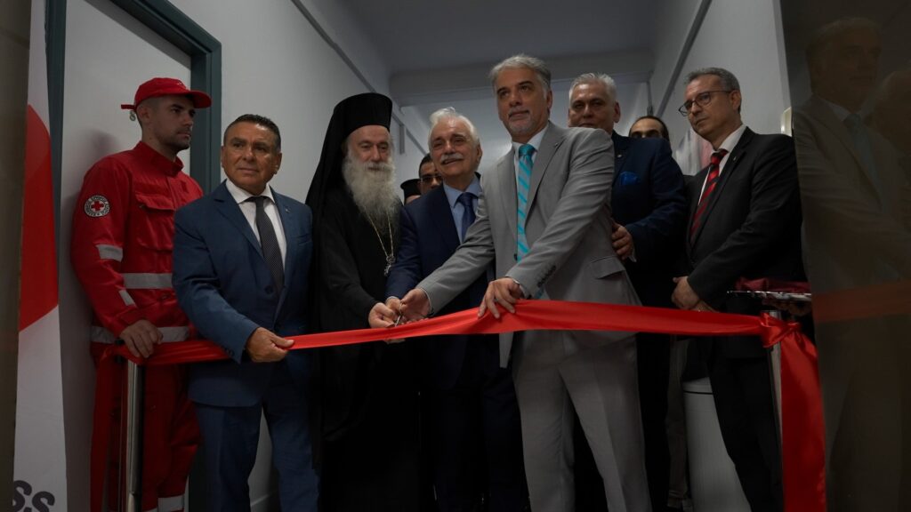 thumbnail C8648.MP4.16 12 11 89.Still001 min 1